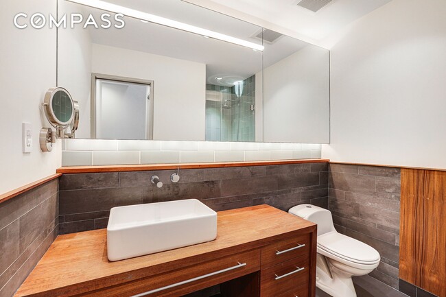 Building Photo - 187 President St