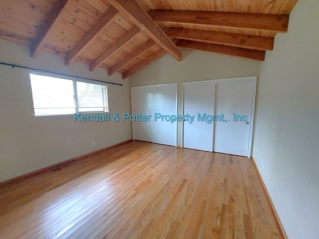 Building Photo - Spacious and Bright 3BR 2BA Seacliff Home - Close to the Beach!