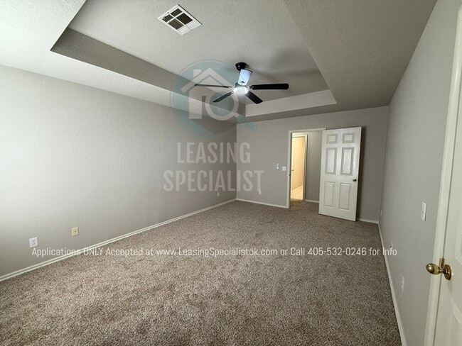 Building Photo - West Norman 3 Bed 2 Bath Garden home!