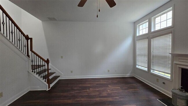 Building Photo - 2275 Copper Trail Ln NE