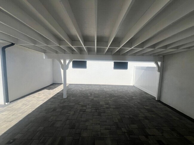 Building Photo - 7317-7321 Garden Grove Avenue