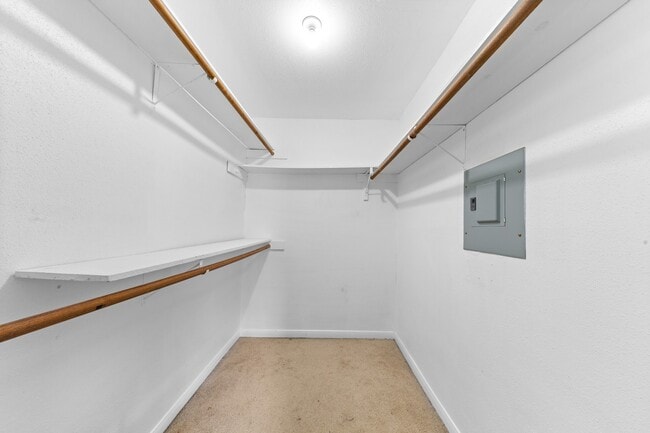 Building Photo - 2120 Wilcrest Dr