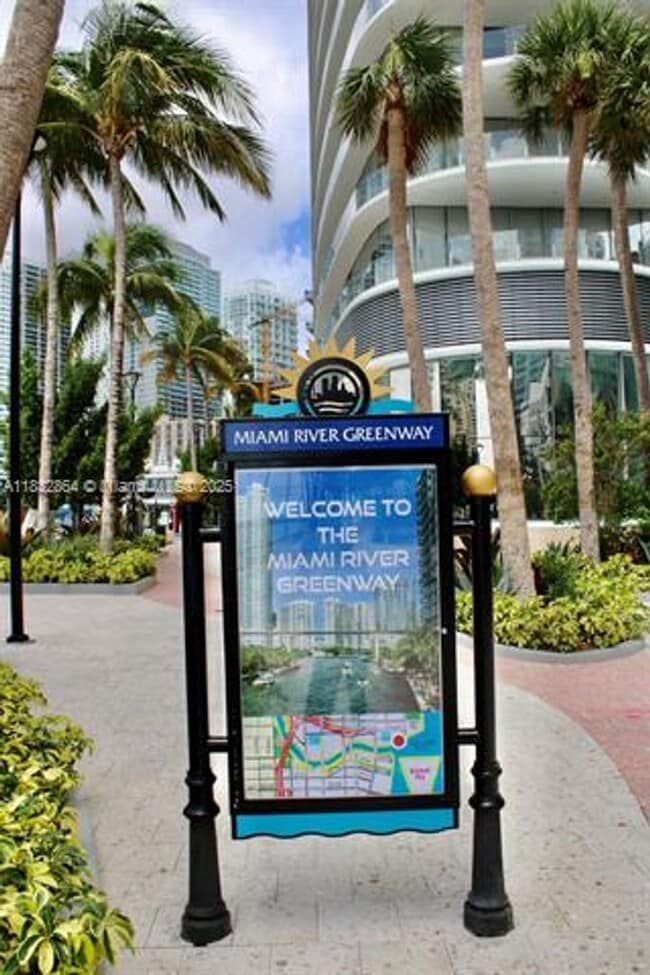 Building Photo - 325 S Biscayne Blvd