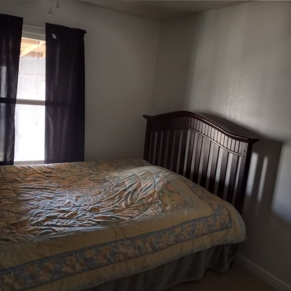 Building Photo - 400 E 800 N