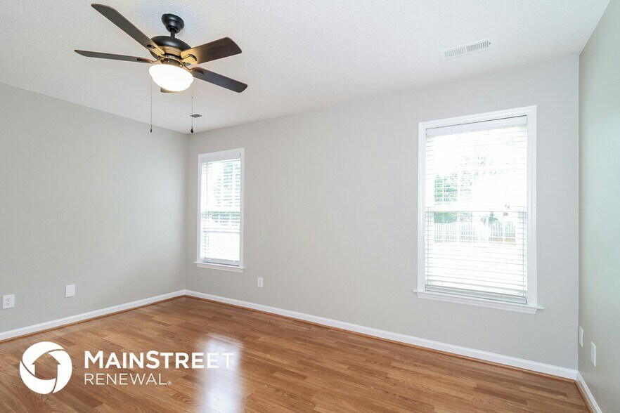Building Photo - 620 Wallridge Dr