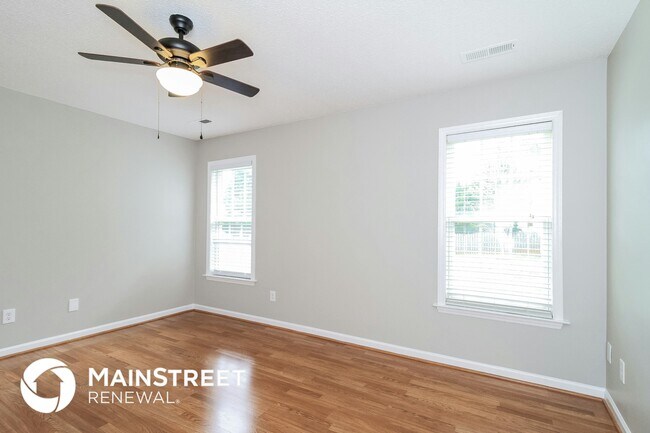 Building Photo - 620 Wallridge Dr