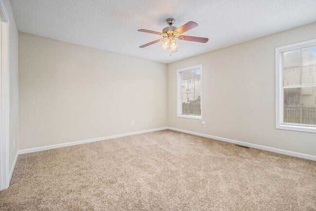 Building Photo - 3499 Lehigh Way