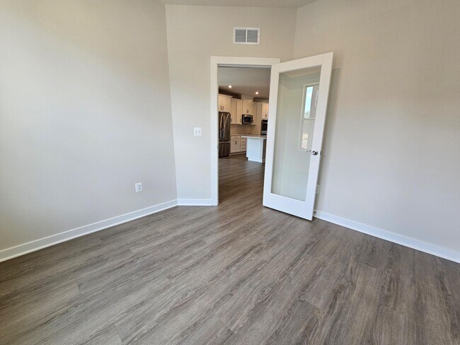 Building Photo - 13721 COBBLE Loop