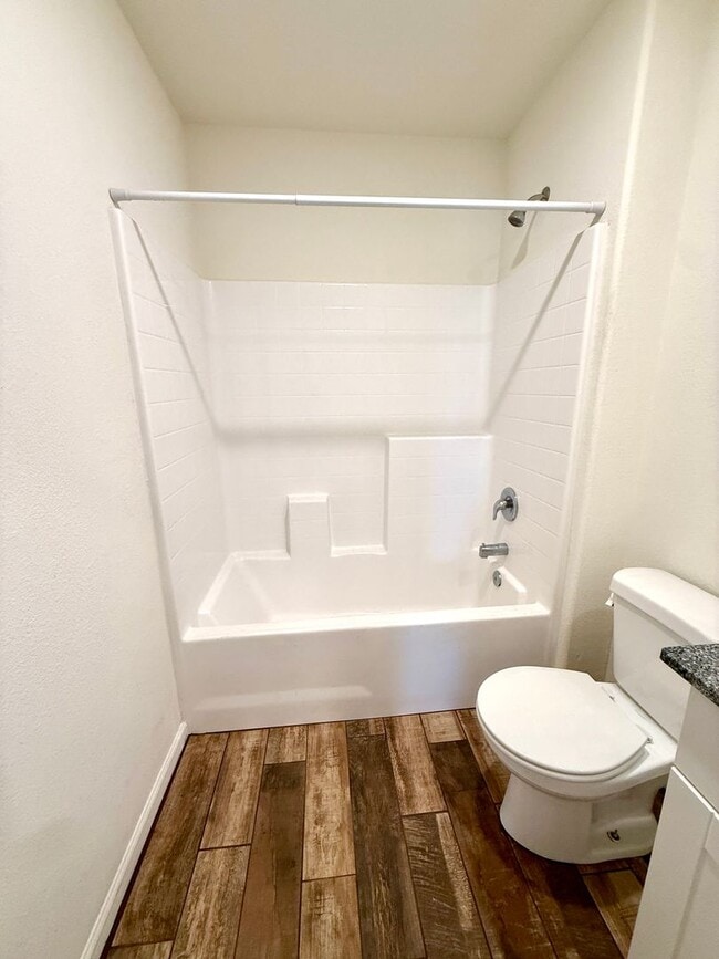 Building Photo - Move in Special- Half off First Month's Rent! Beautifully Updated 4 Bedroom Home in Valley Spring...