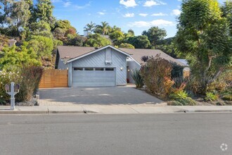 Building Photo - Stylish Single Story Home in Prime Coastal...