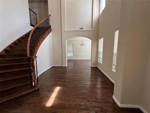 Building Photo - 1803 E Branch Hollow Dr