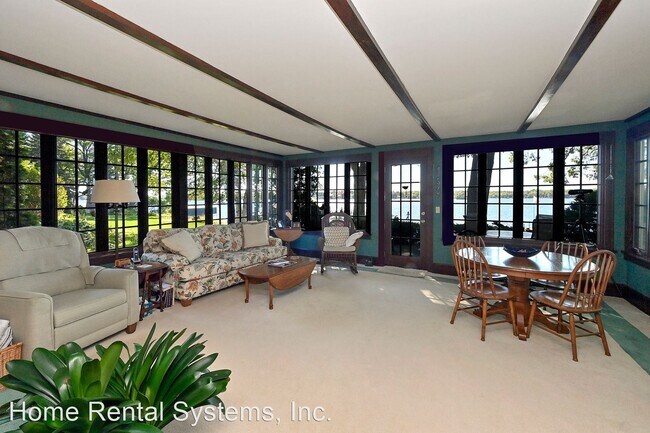 Building Photo - 3 br, 3 bath House - 425 Lakeview Avenue