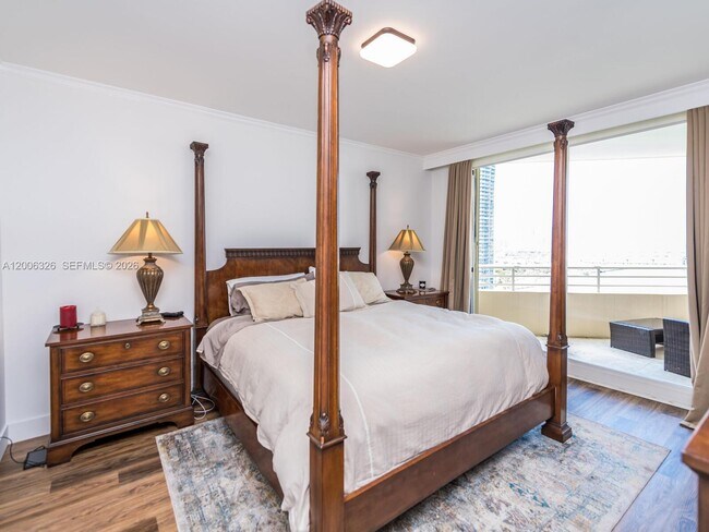 Building Photo - 888 Brickell Key Dr