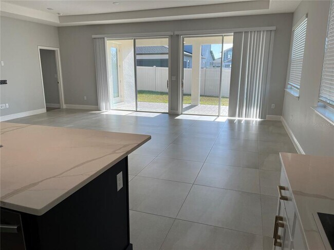 Building Photo - 4836 Shady Pnes Dr