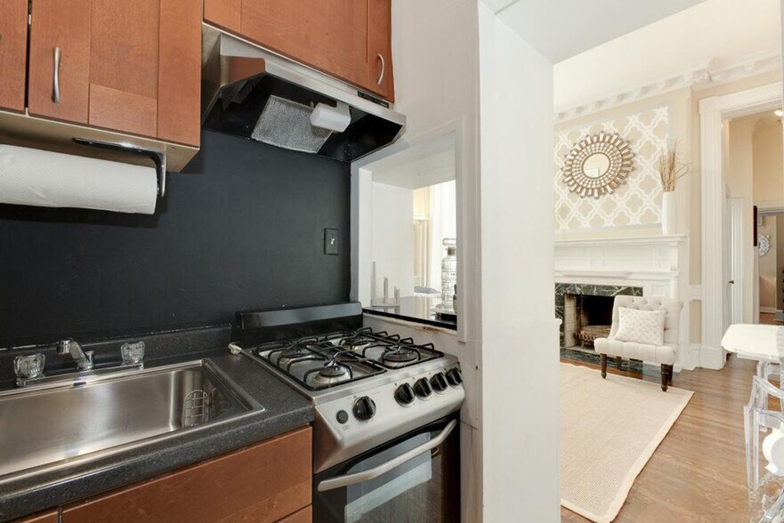 Building Photo - 1821 19th St NW