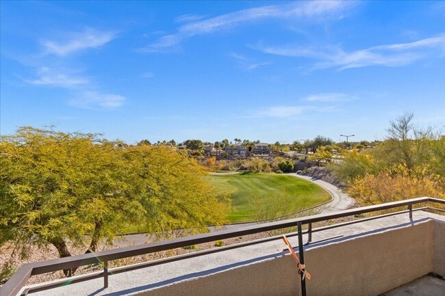 Building Photo - Modern Summerlin 2 Bedroom Condo with Garage - Fully Furnished