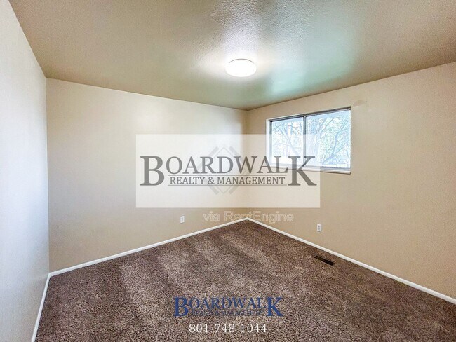 Building Photo - 661 N 980 W