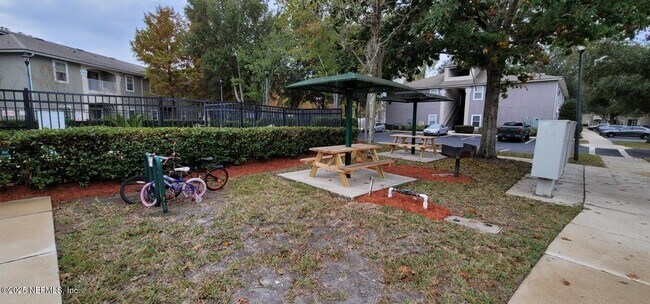 Building Photo - 6076 Maggies Cir