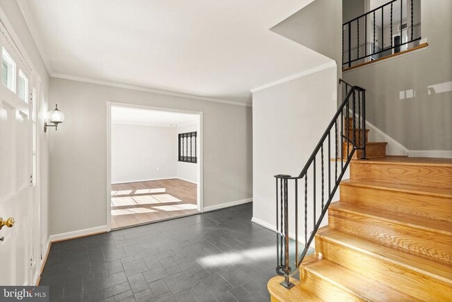 Building Photo - 9356 Birchwood Ct