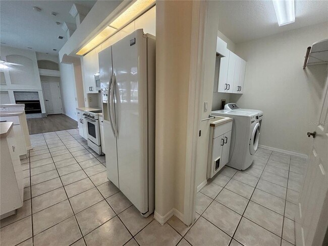 Building Photo - 3921 Talah Dr