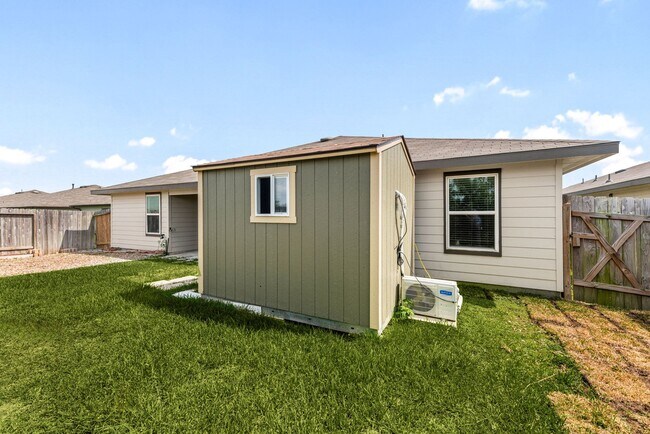 Building Photo - 6931 Dell Vista Drive