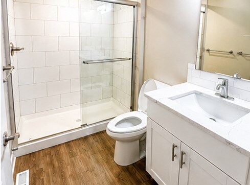 Bathroom - 437 Franklin St