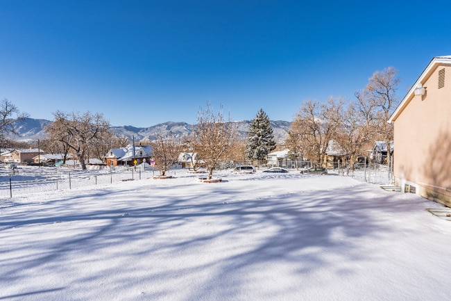 Building Photo - 227 S Prospect St