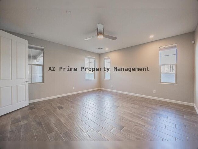 Building Photo - 10046 E Bell Rd