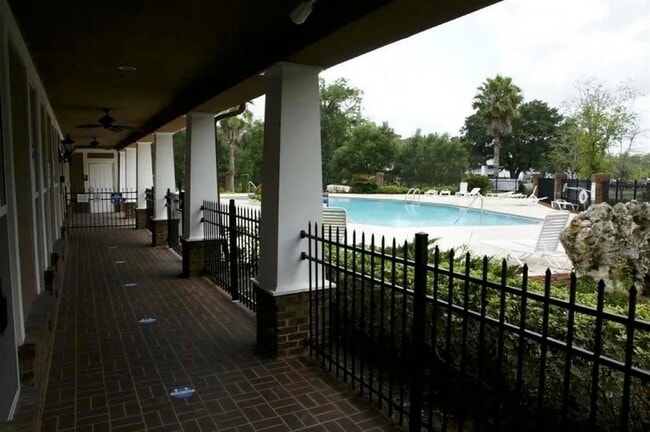 Building Photo - 1992 Greencastle Ln