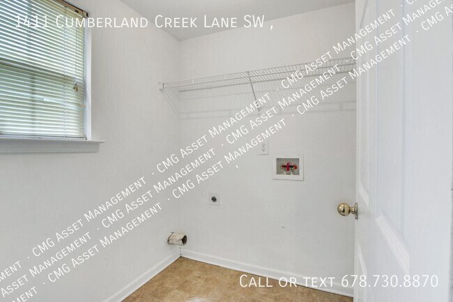 Building Photo - 1411 Cumberland Creek Ln SW