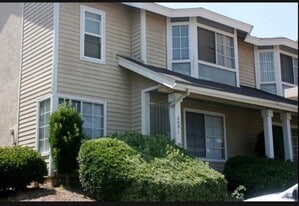 Building Photo - 2091 Manzana Way