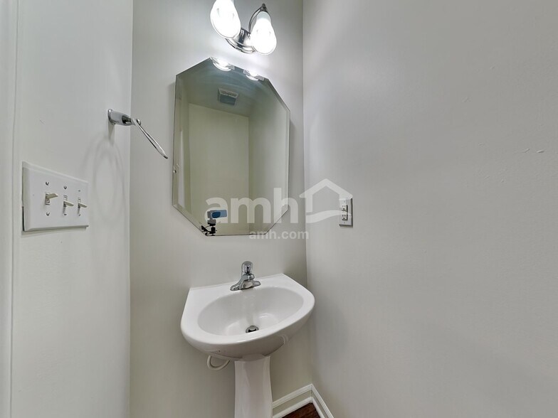 Building Photo - 2619 Bramble Ridge Ct