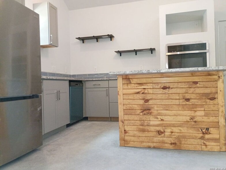 Building Photo - 270 Ridgerock Dr