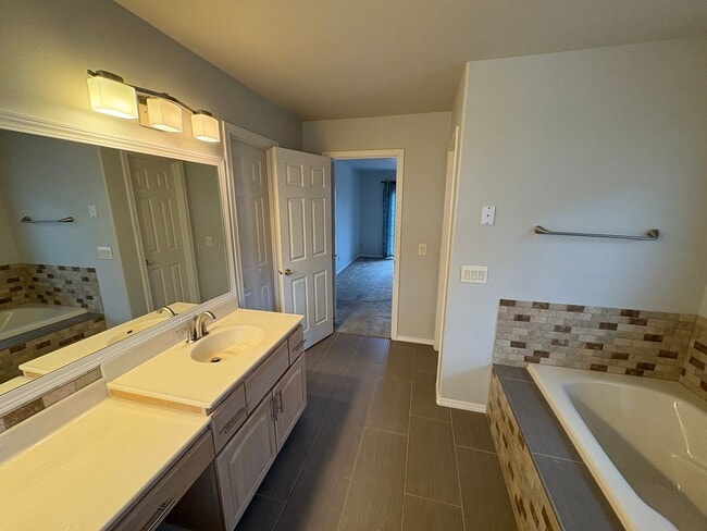 Building Photo - 4412 Bryce Dr