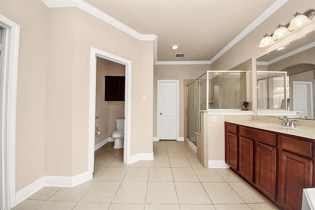Building Photo - 22719 Shieldhall Ln