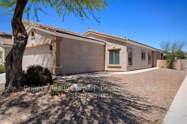 Building Photo - Rancho Sahuarita 3 BD, 2 BA House for Rent...