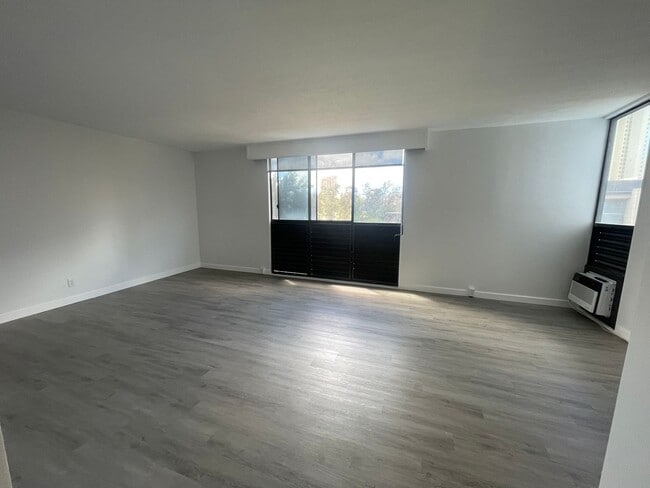 Primary Photo - Salt Lake Condo with 2-Parking