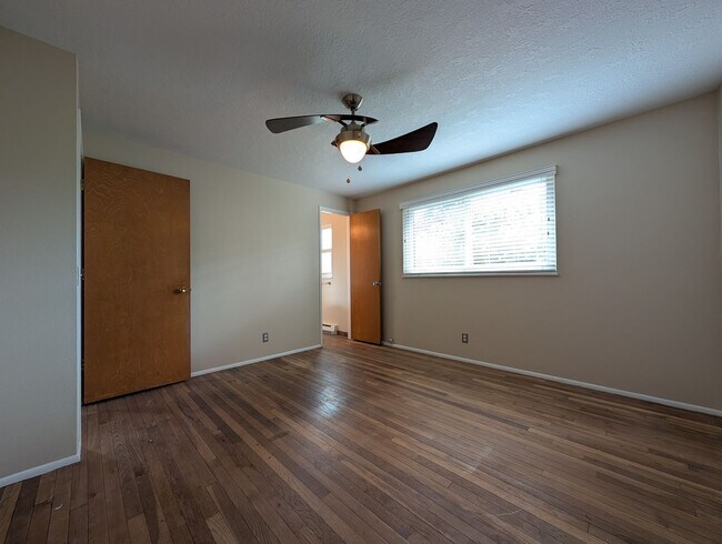 Building Photo - Charming 3-Bedroom, 1.5-Bath Home ~ Landscaping Provided!