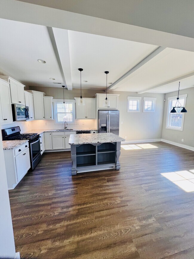 Building Photo - 108 Abaco Dr E