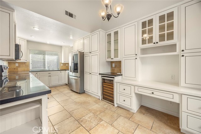 Building Photo - 532 S Westford St