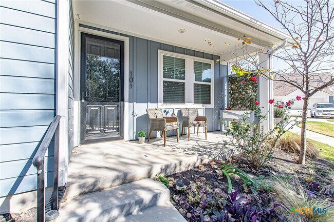 Building Photo - 121 Lafitte Dr