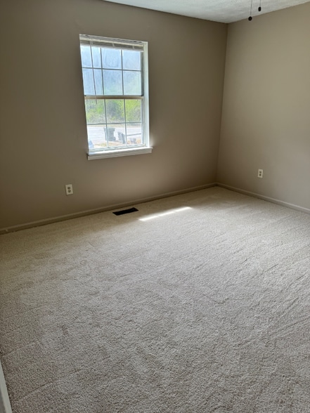 Building Photo - 3953 McClure Dr