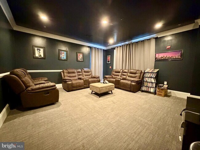 Building Photo - 2321 25th St S