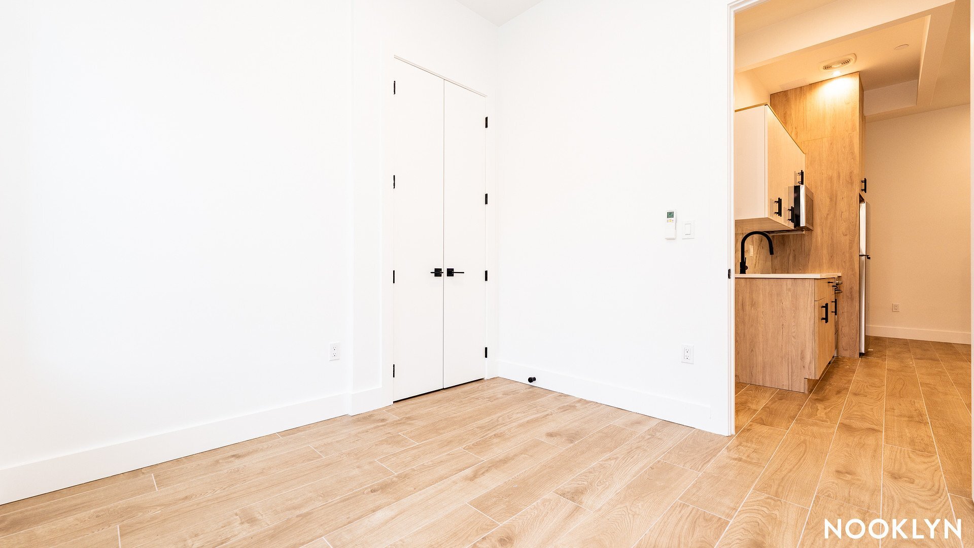 Building Photo - 897 New York Ave