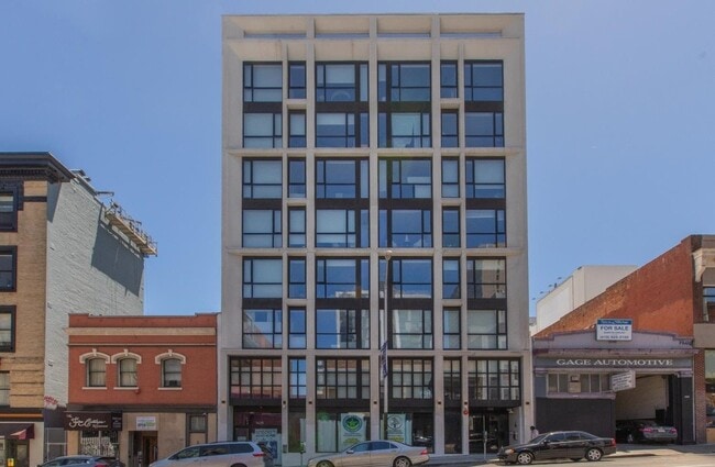 Building Photo - 1433 Bush St