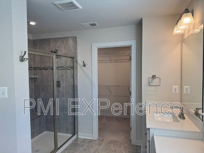 Building Photo - 2609 Skeeter Ct