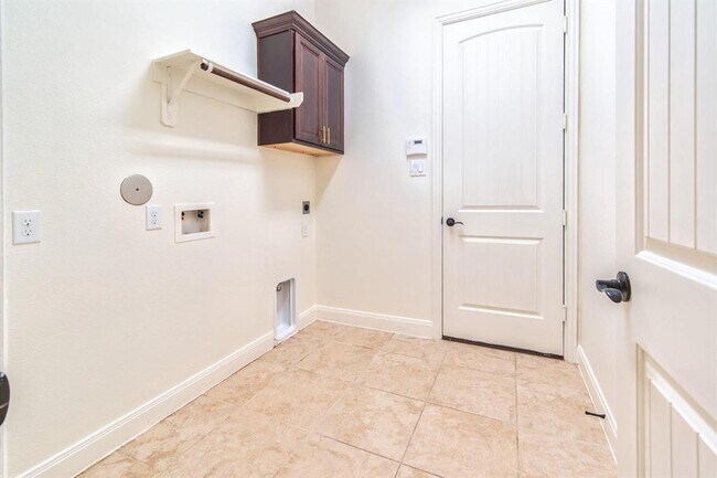 Building Photo - 20410 Lemon Blossom Cir