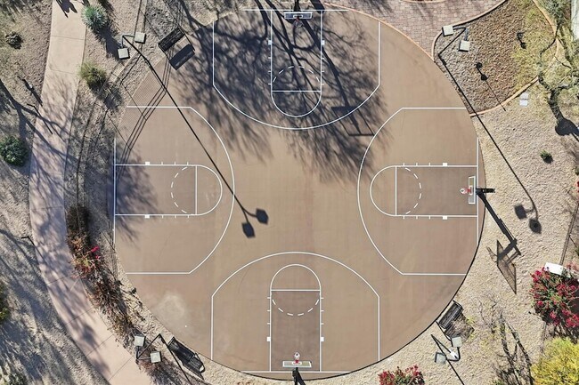 Building Photo - 3935 E Rough Rider Rd