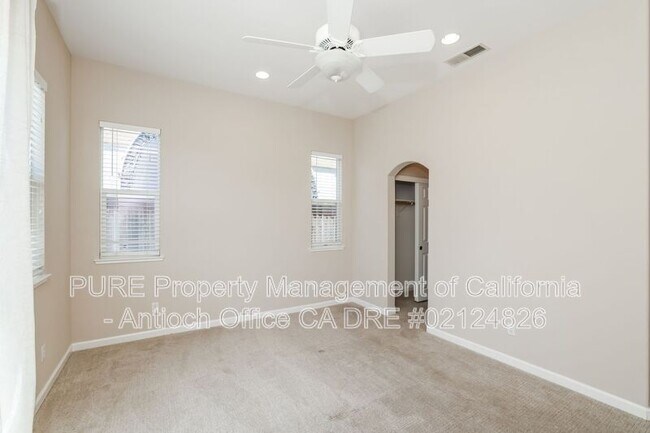 Building Photo - 5593 McFarlan Ranch Dr