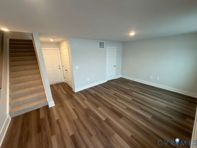 Building Photo - 9935 Golden Trout Ln